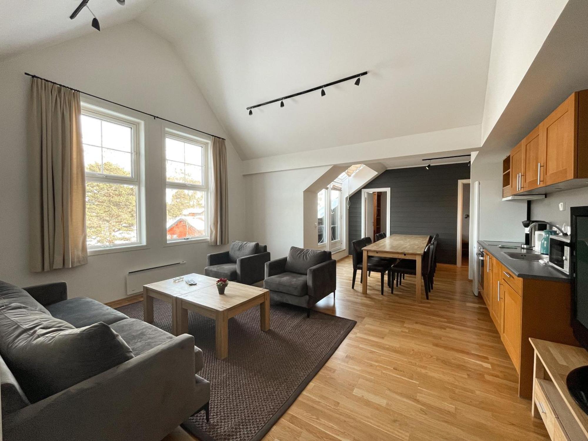 Apartment Hovdestoylen